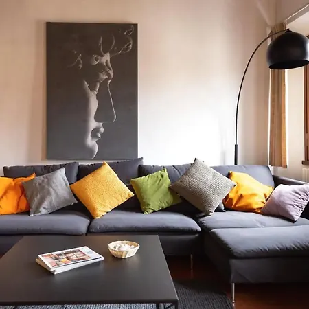 Apartment Via Ricasoli Apartment, Next To Accademia Florence