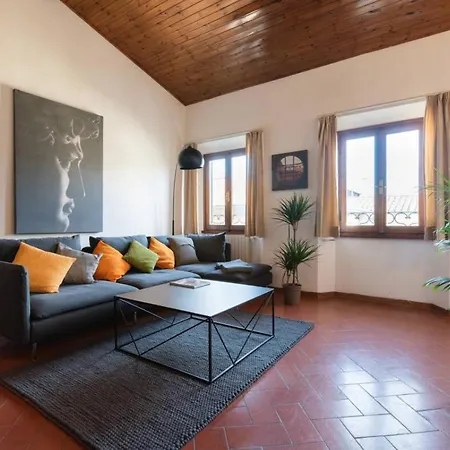 Via Ricasoli Apartment, Next To Accademia *
